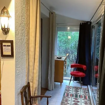 Hotel Maison Au De Maubuisson - 1608